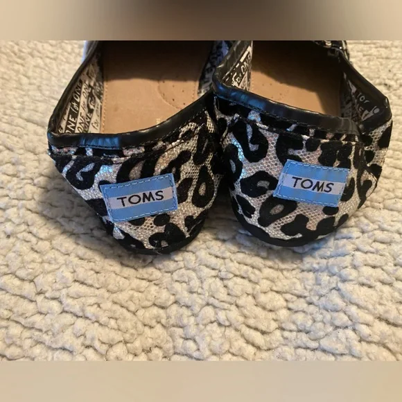 Women’s Toms Animal Print Slip-On Shoes | Y 5.5 - Picture 3 of 5